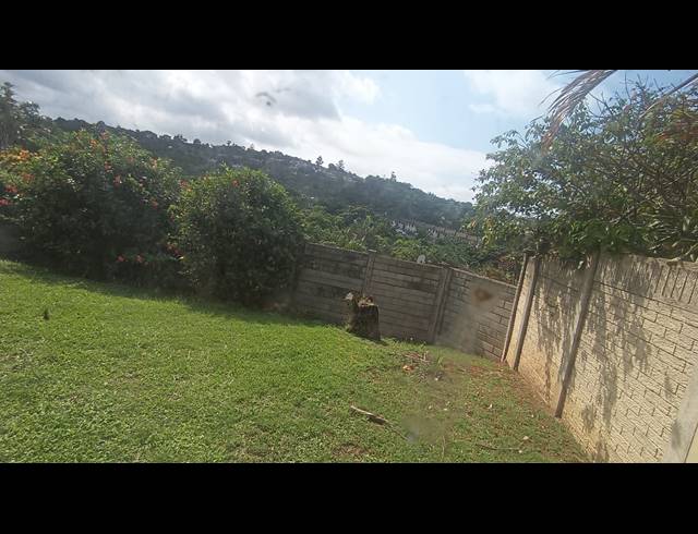 2 BEDROOM DUPLEX FOR SALE IN ESCOMBE